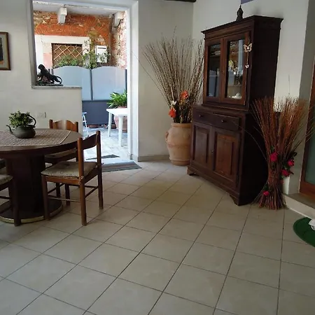 Corte Navari - Loft Principe Filippo * Pietrasanta